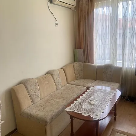 Pomorie Apartment * פומורי